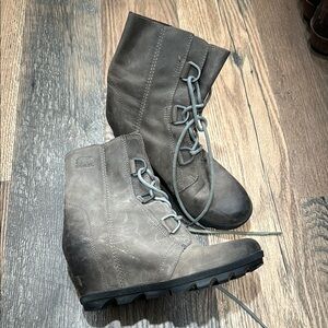 Sorel Women's Grey Wedge Boots